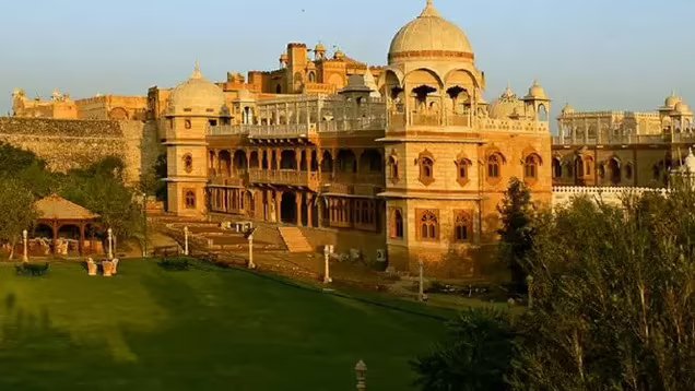 Khimsar Fort – A 16th-Century Rajput Stronghold You Can Call Home (for a Few Nights)
